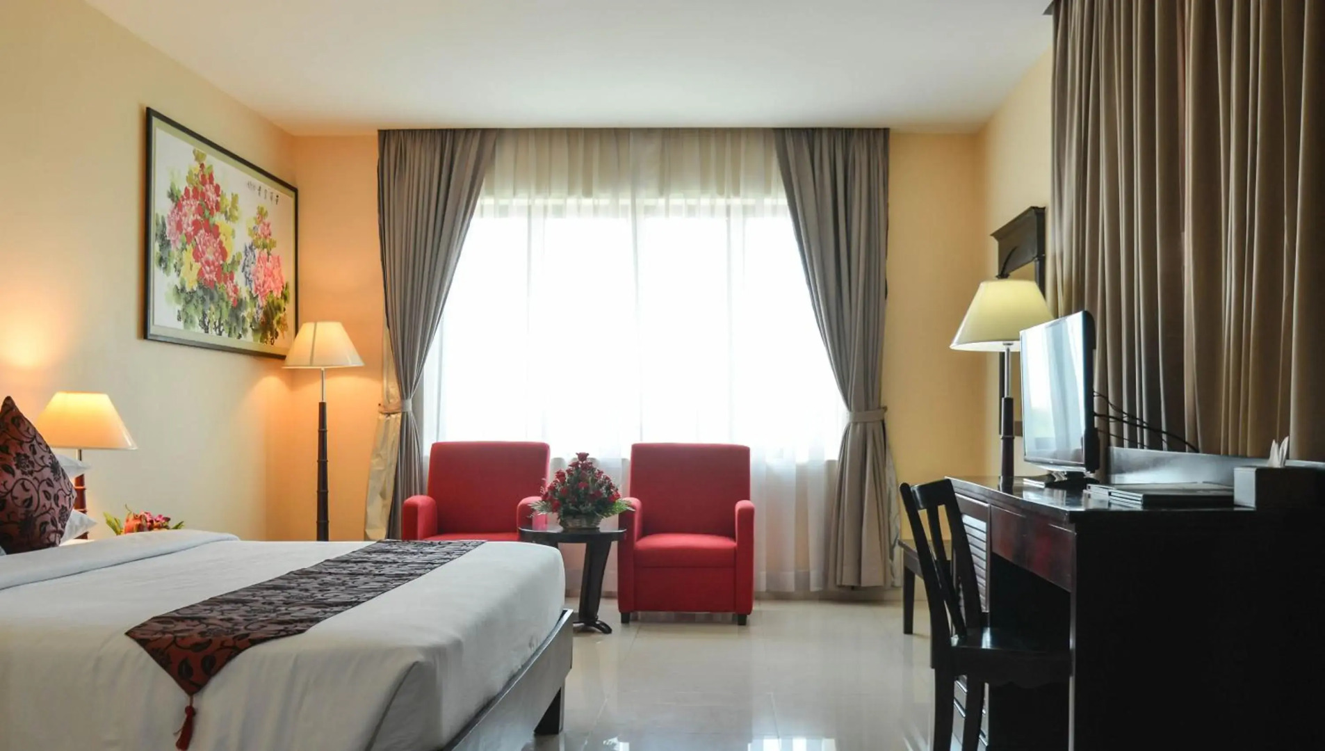 Photo - Almond Hotel Sothearos