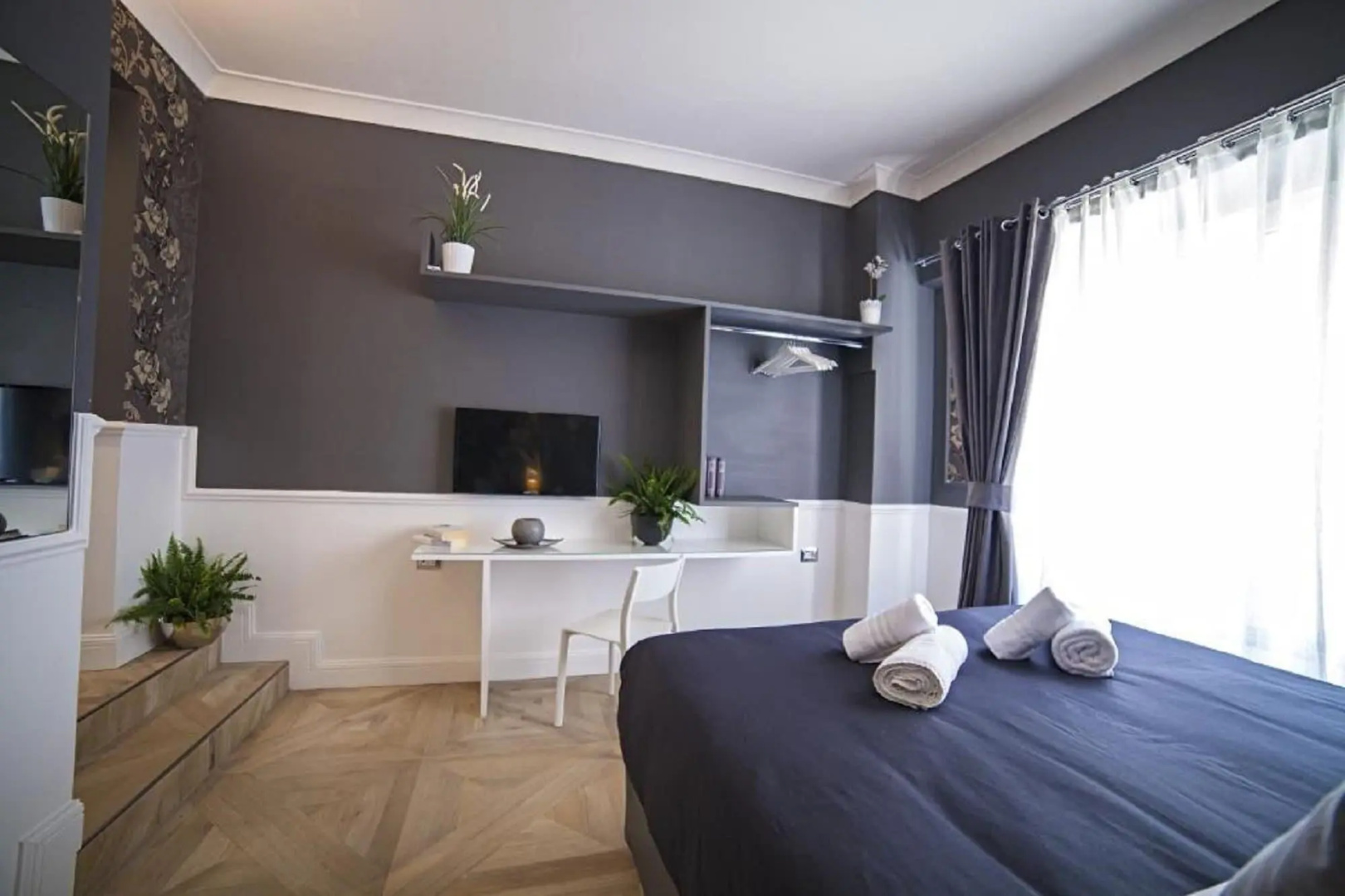 Photo - Vatican Luxury Home