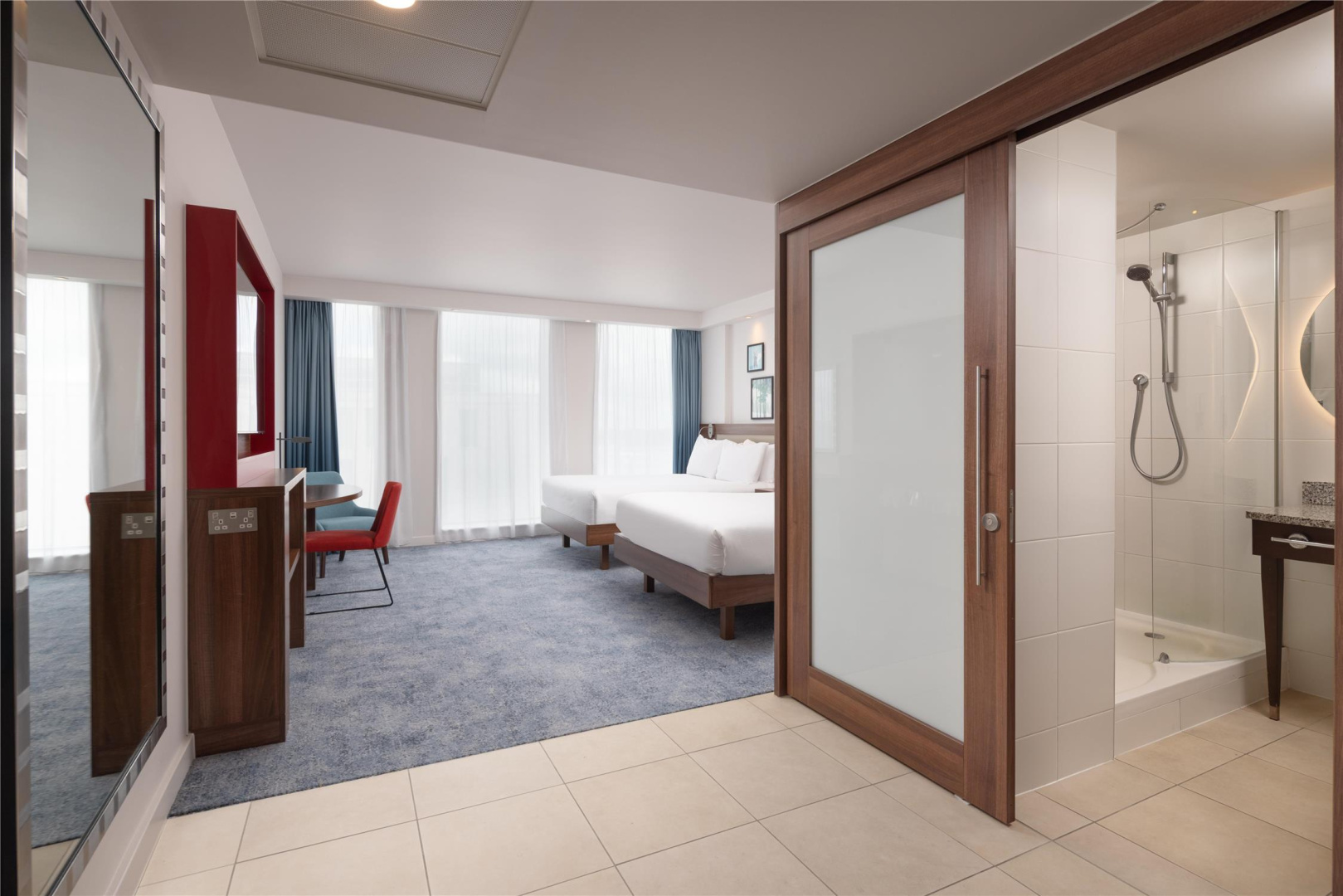 Photo - Hampton by Hilton London Stansted Airport