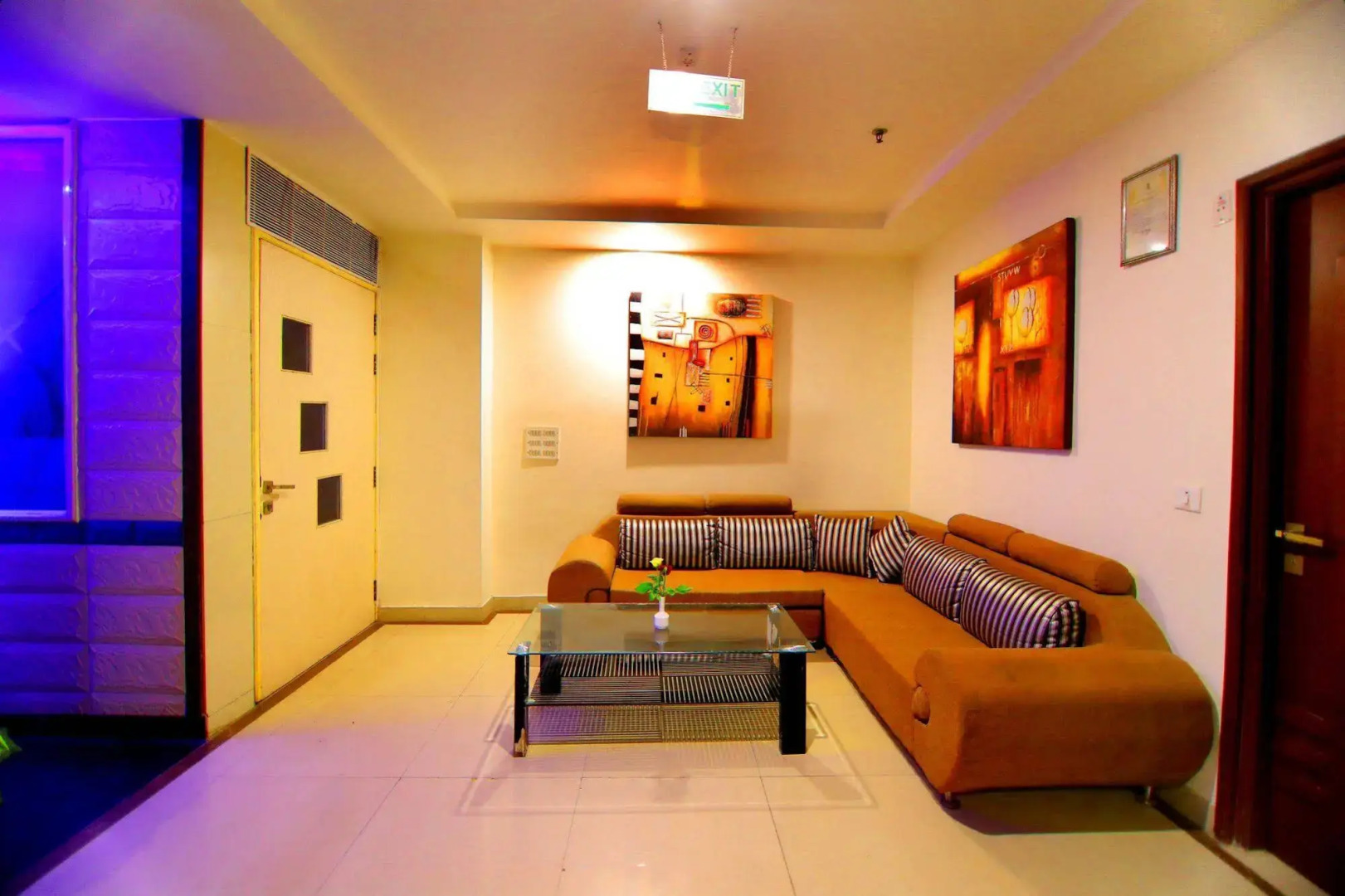 Photo - Taj Inn Hotel