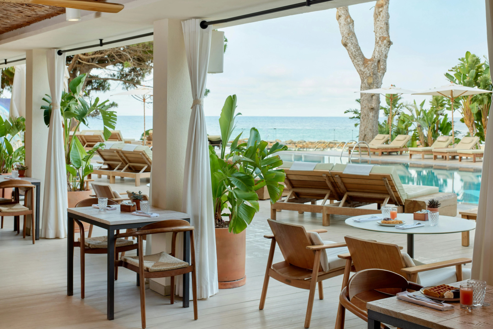 Photo - ME Ibiza - The Leading Hotels of the World