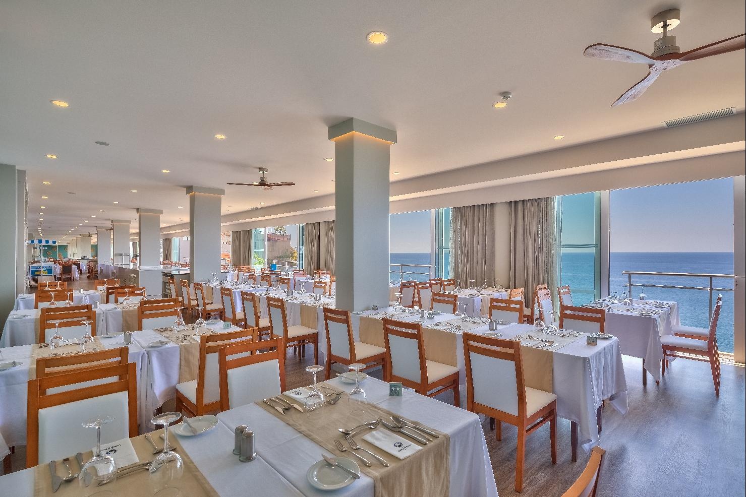 Photo - Hotel Orca Praia – Adults Only