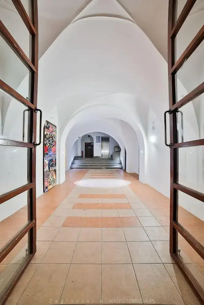 Foto - Saint Thomas Corner - by Upstairs