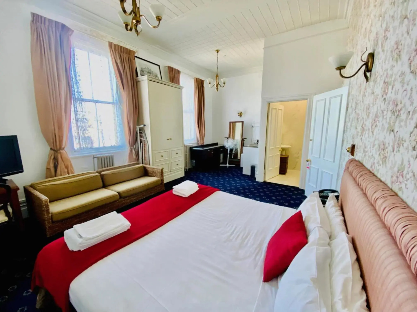 Foto - The Esplanade Hotel