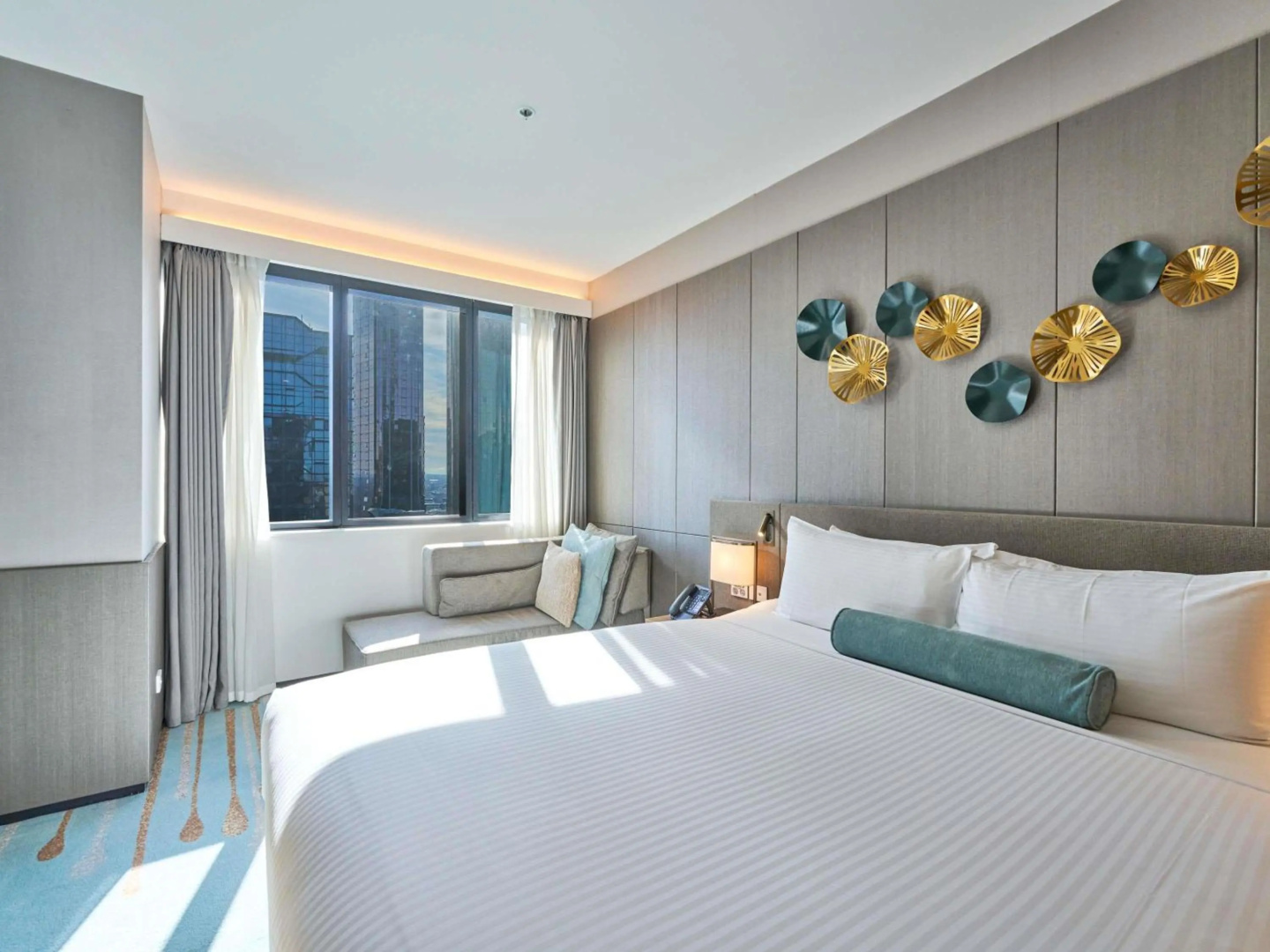 Photo - Novotel Melbourne Central