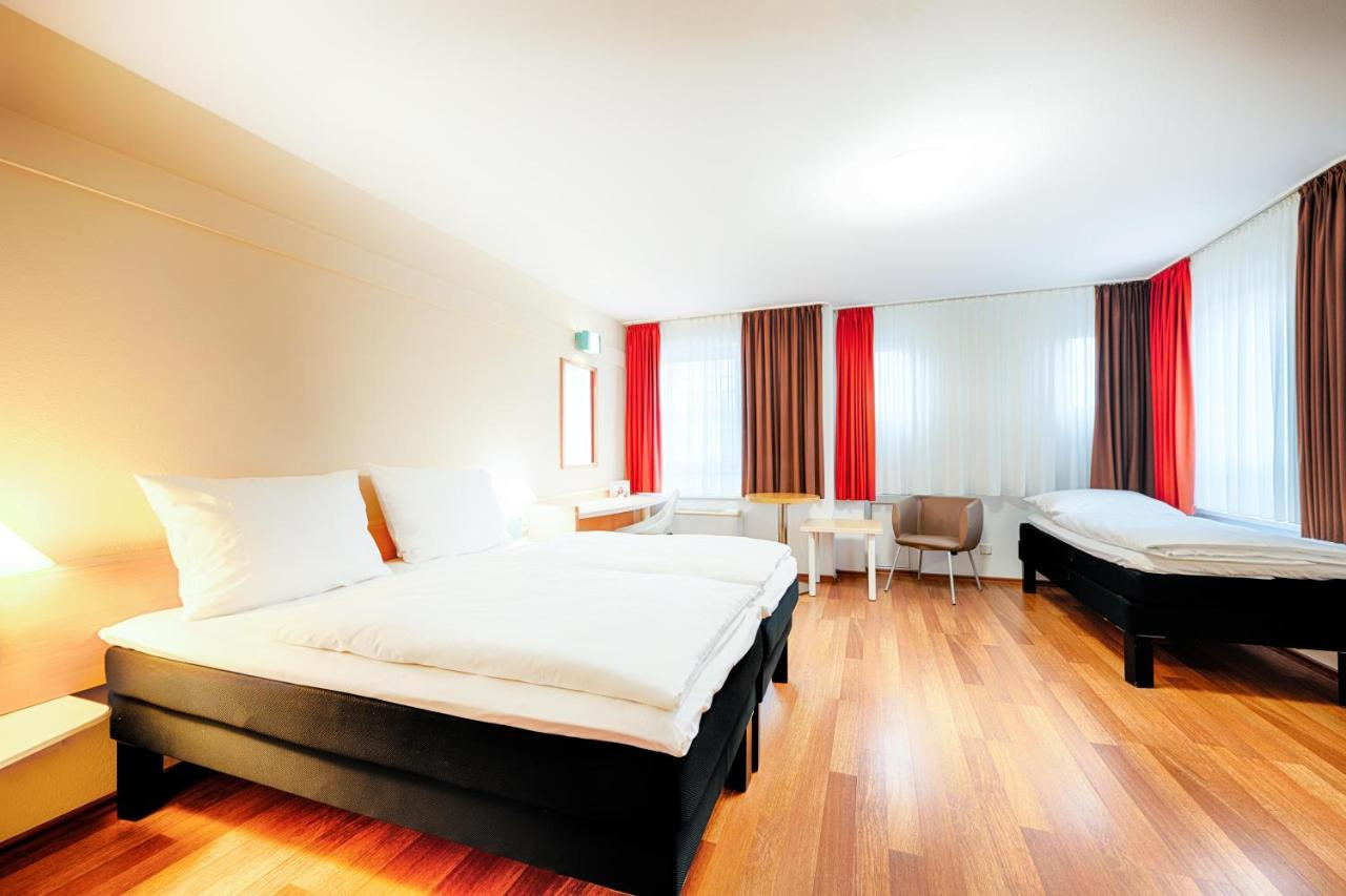 Photo - ibis Bonn