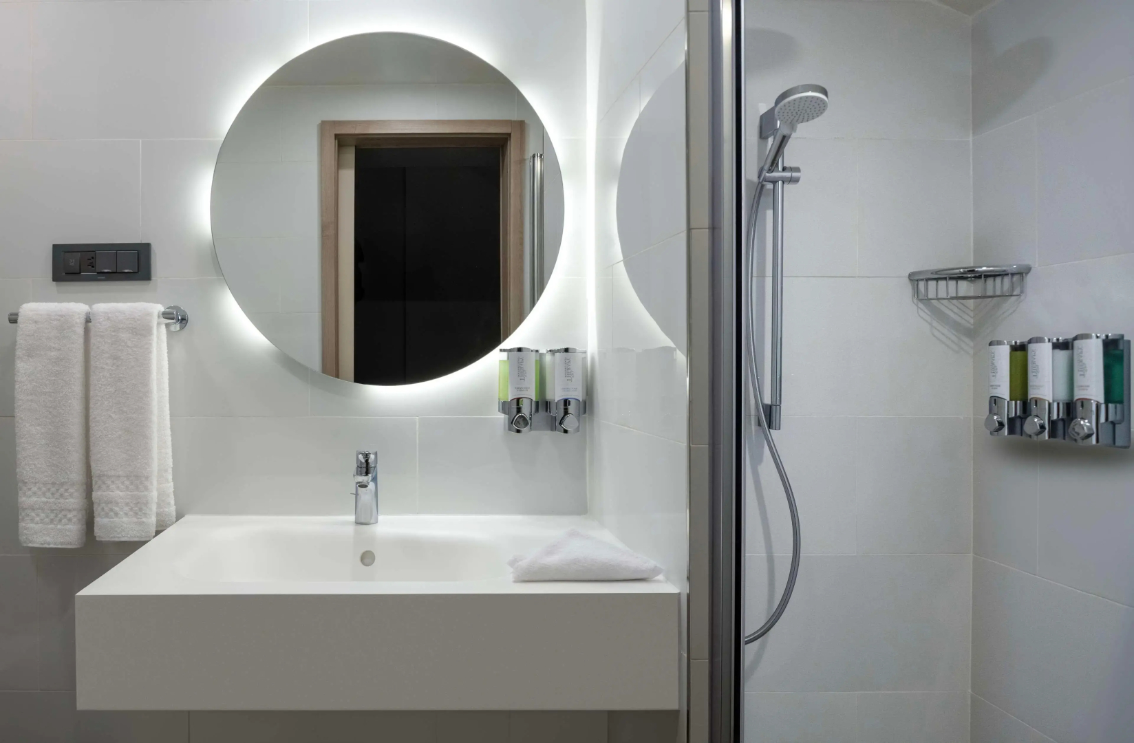 Photo - Hampton By Hilton Istanbul Merter