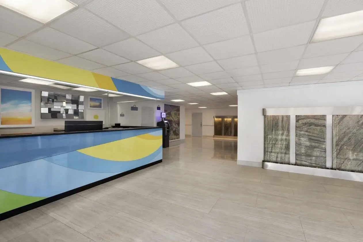 Photo - enVision Hotel Miami International Airport