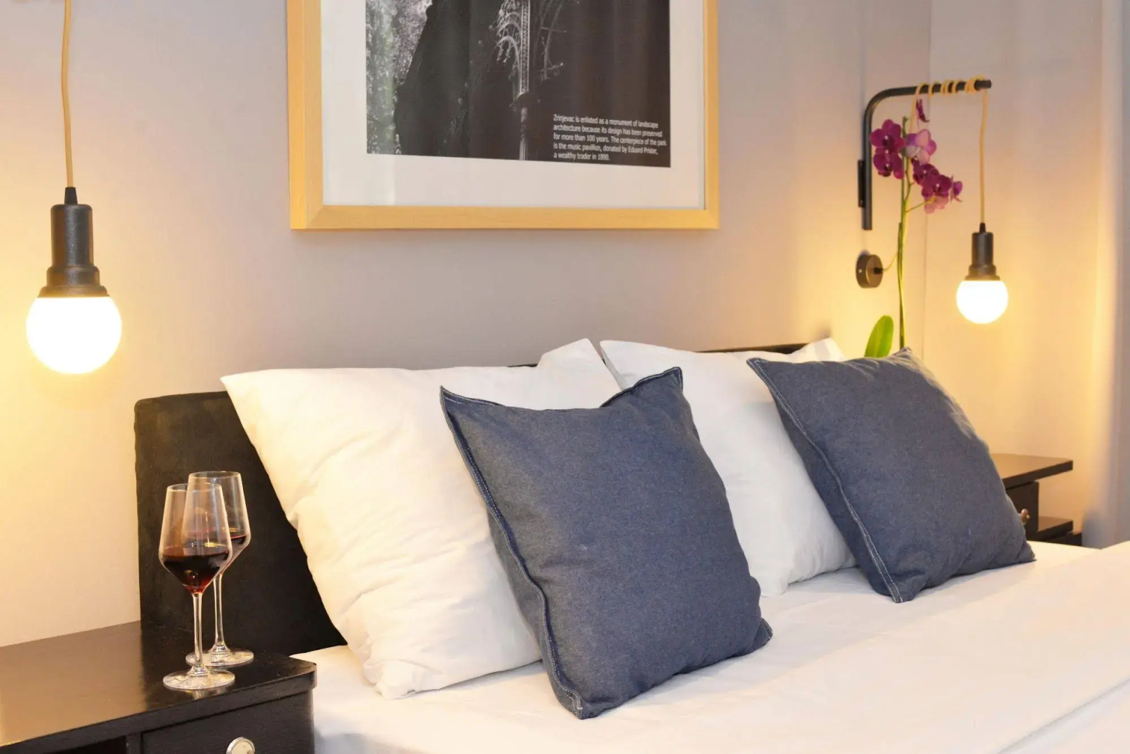 Photo - The Loop Hotel