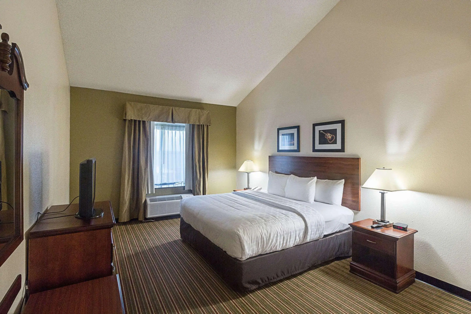 Photo - Quality Inn & Suites West Chase