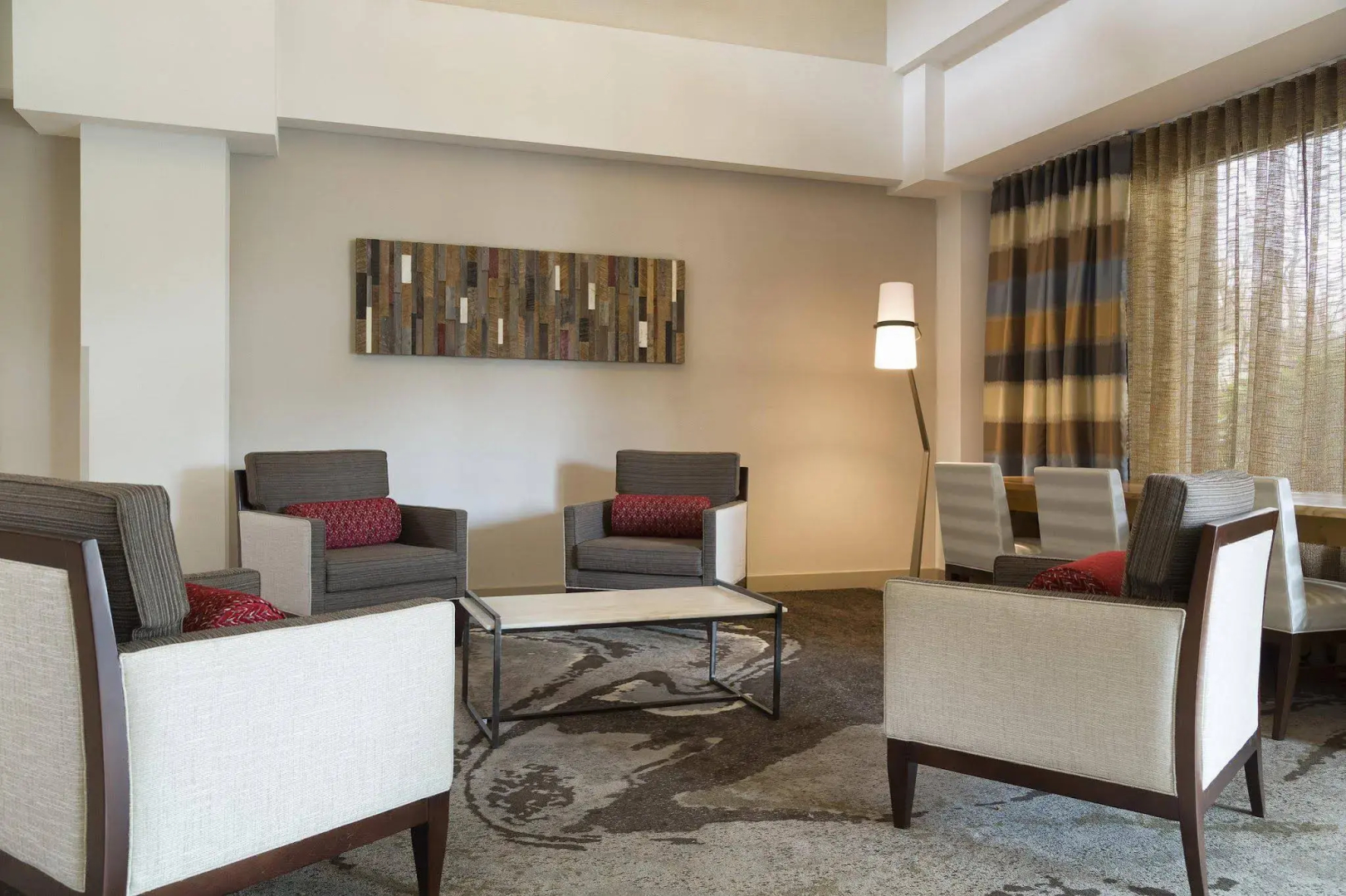 Photo - DoubleTree Suites by Hilton Nashville Airport