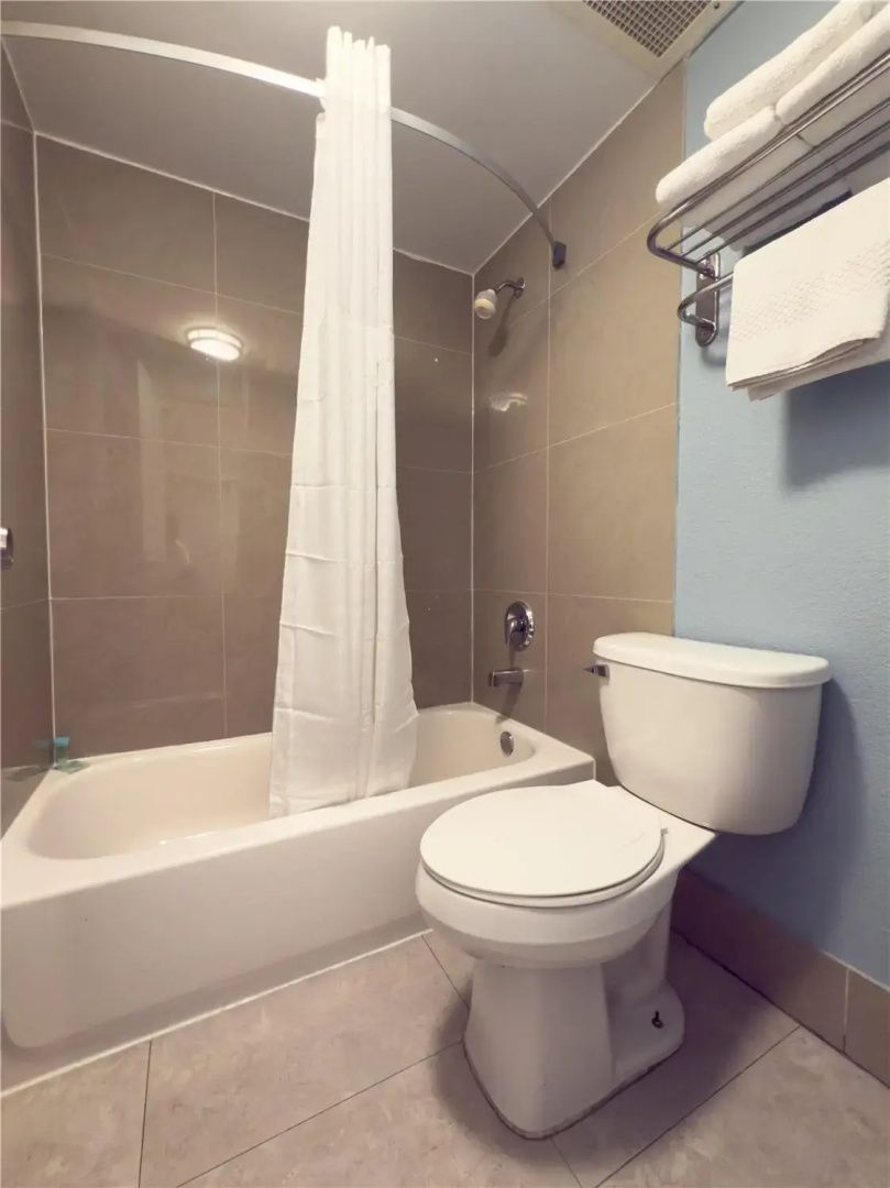 Photo - SureStay by Best Western Jacksonville Airport