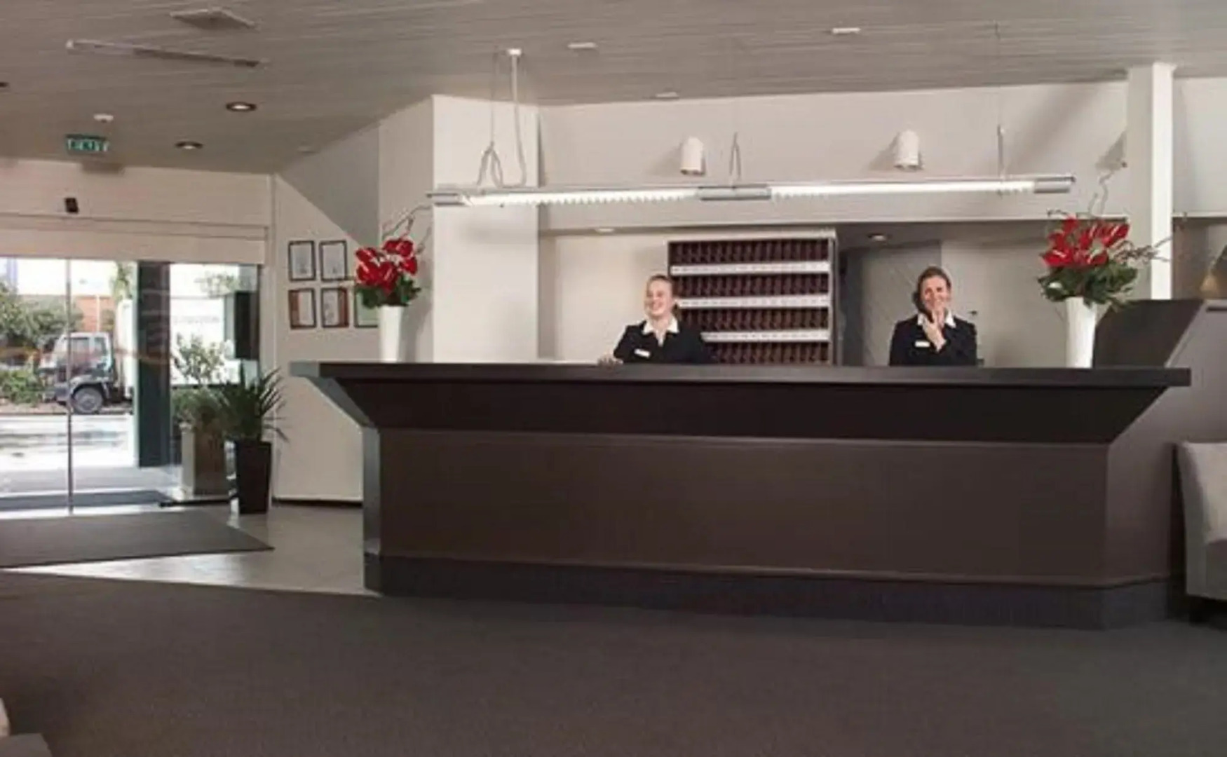 Photo - Bay Plaza Hotel