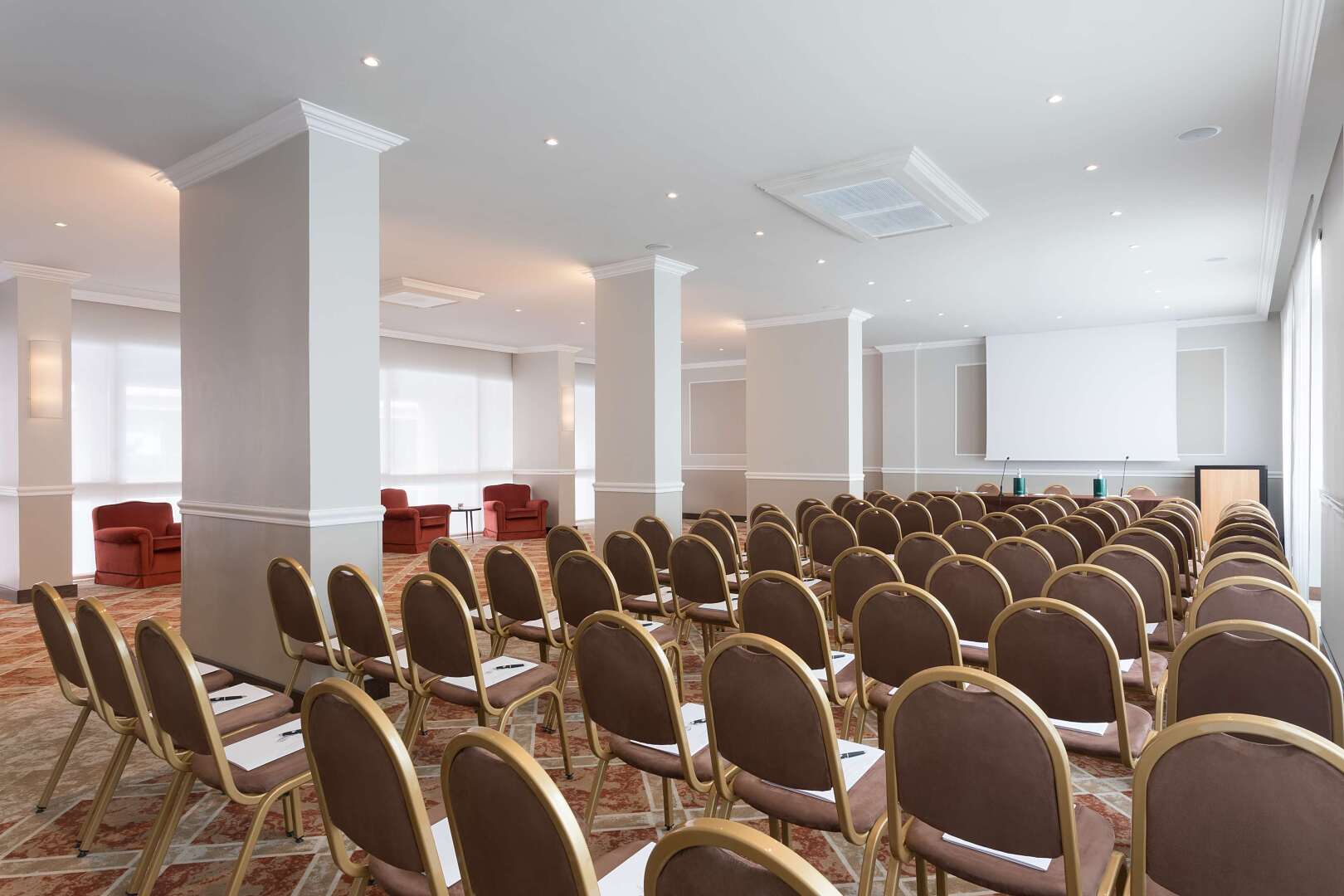 Foto - Sina De La Ville