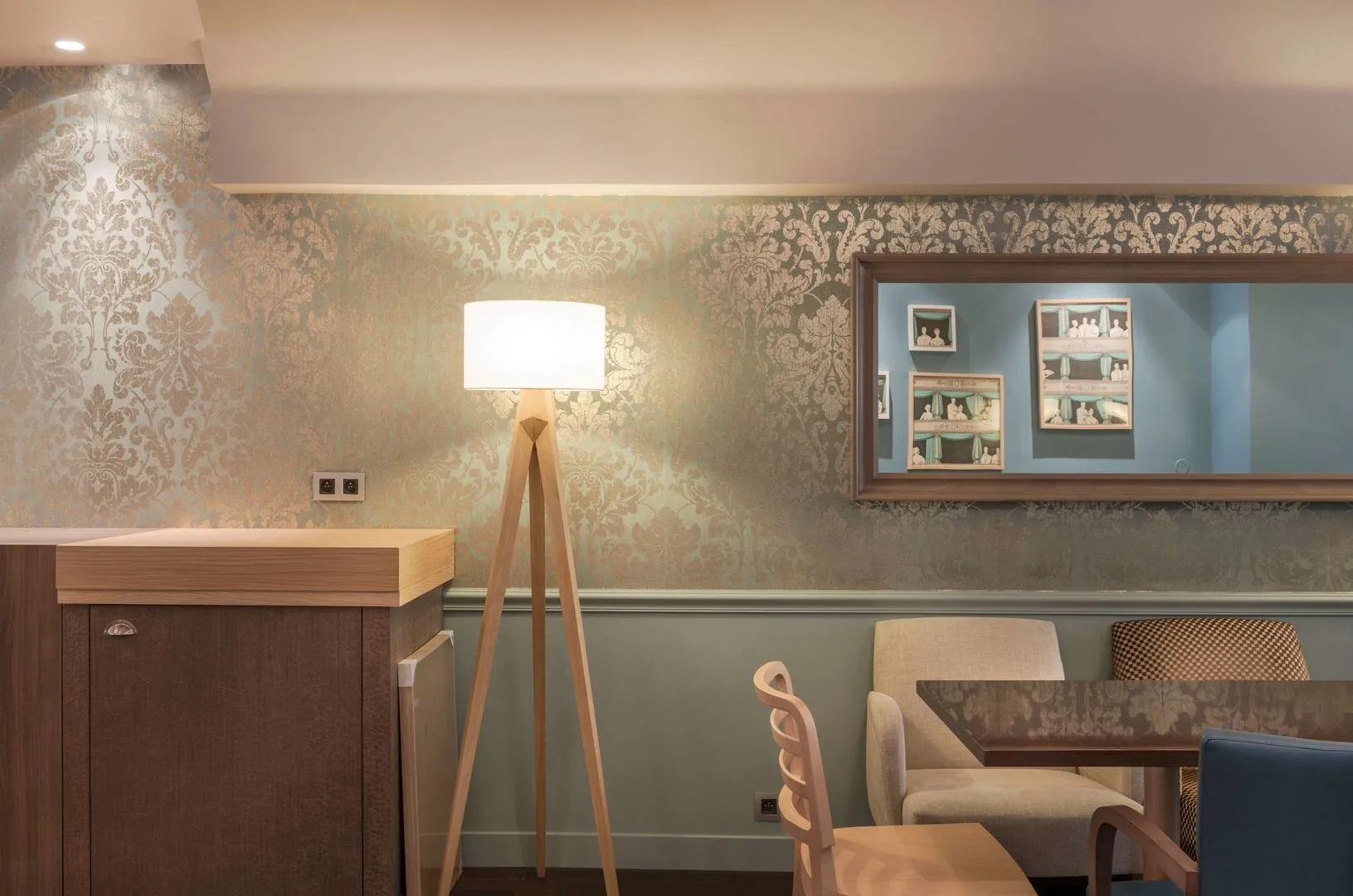 Photo - Hotel Magenta 38 by Happyculture