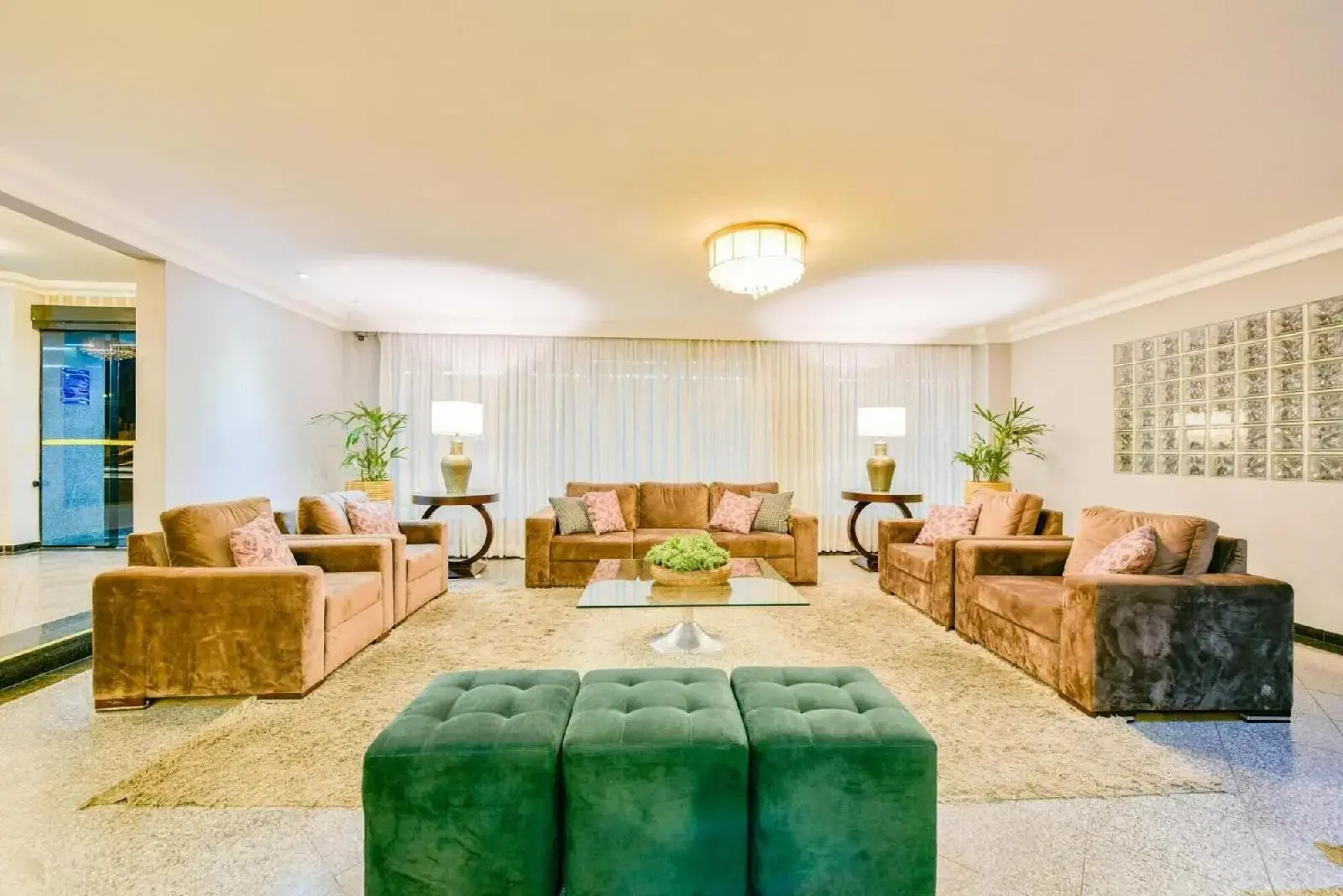 Foto - Plaza Inn Executive