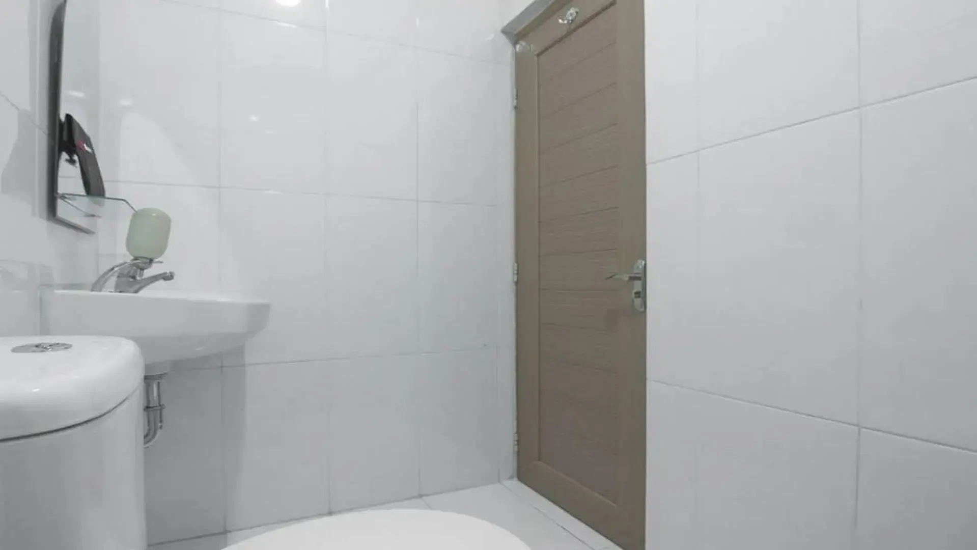 Foto - RedDoorz near ITC Mangga Dua