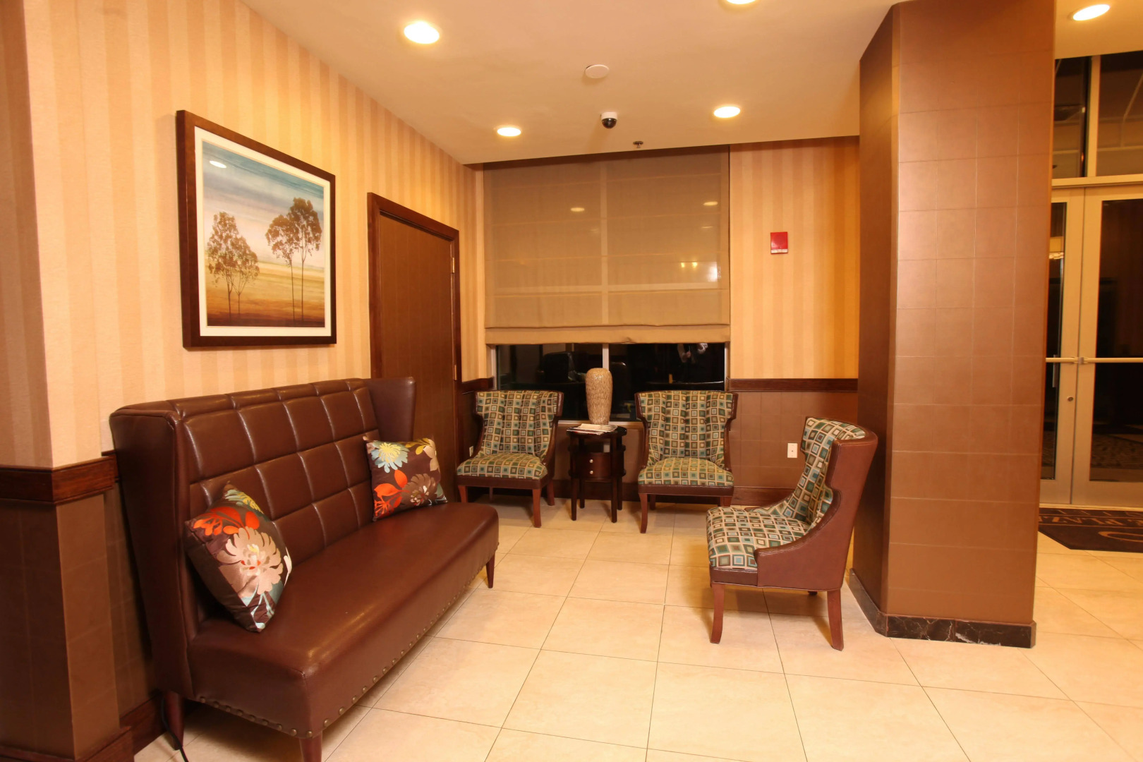 Foto - Pointe Plaza Hotel