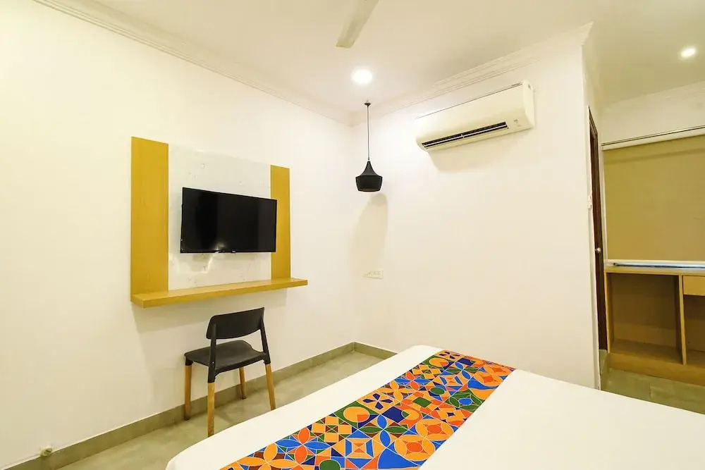 Photo - Fabhotel Cinco Primera - Nr LV Prasad, Banjara Hills