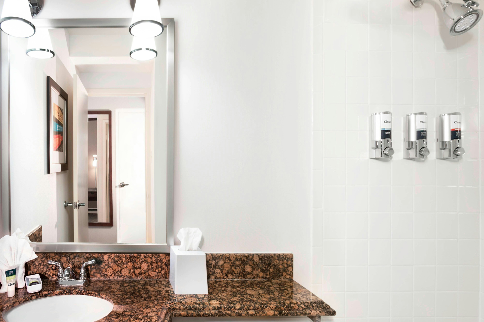 Photo - Four Points by Sheraton Kansas City Airport