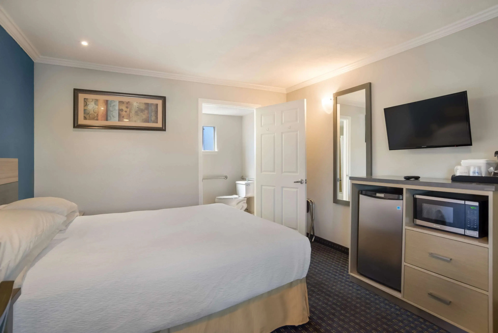 Photo - SureStay Hotel by Best Western San Rafael