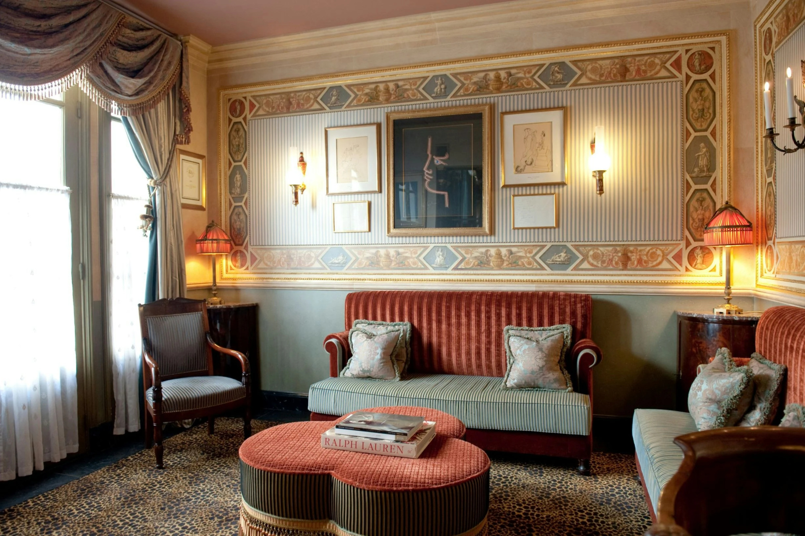 Photo - L'Hotel