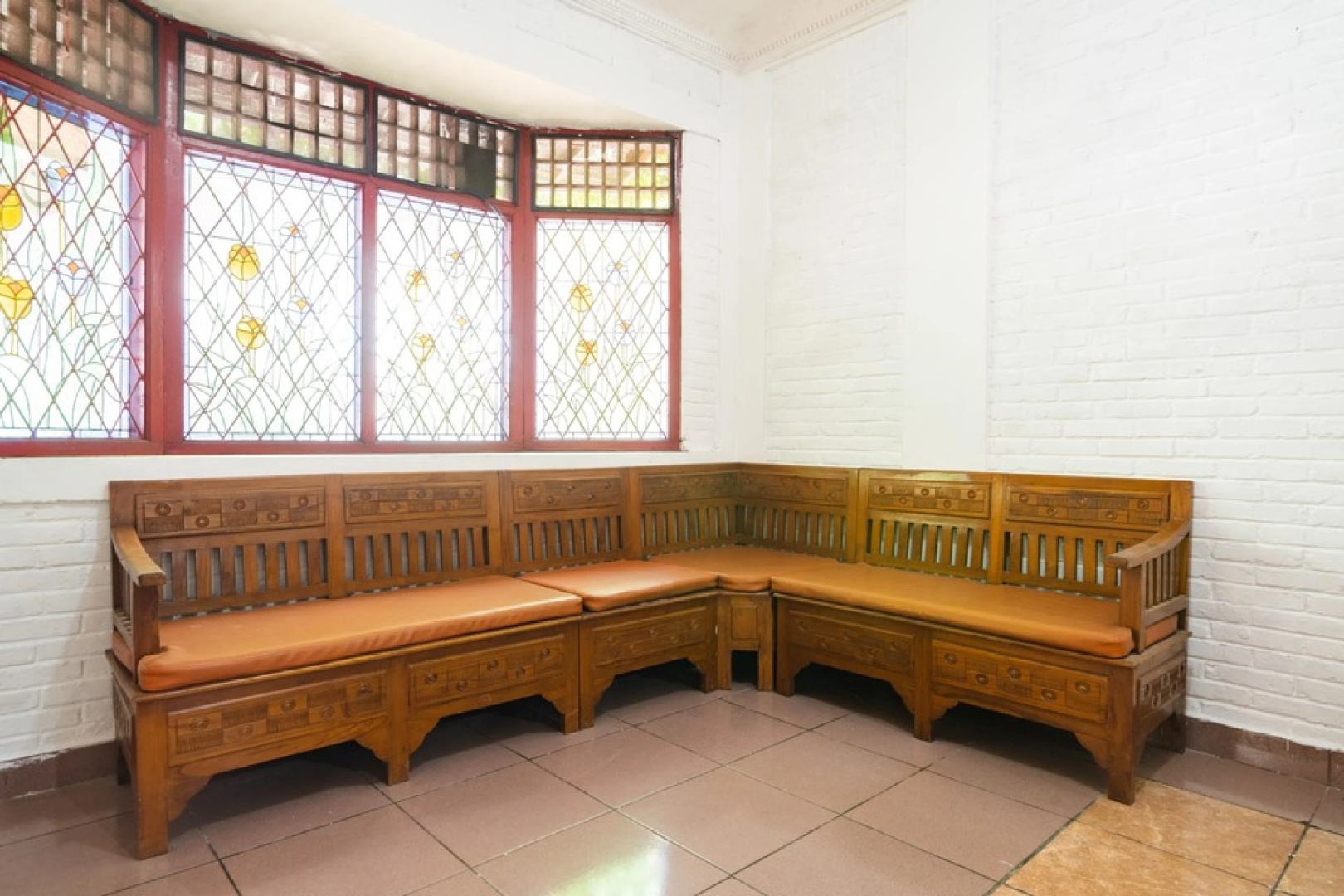 Photo - RedDoorz near Universitas Pamulang