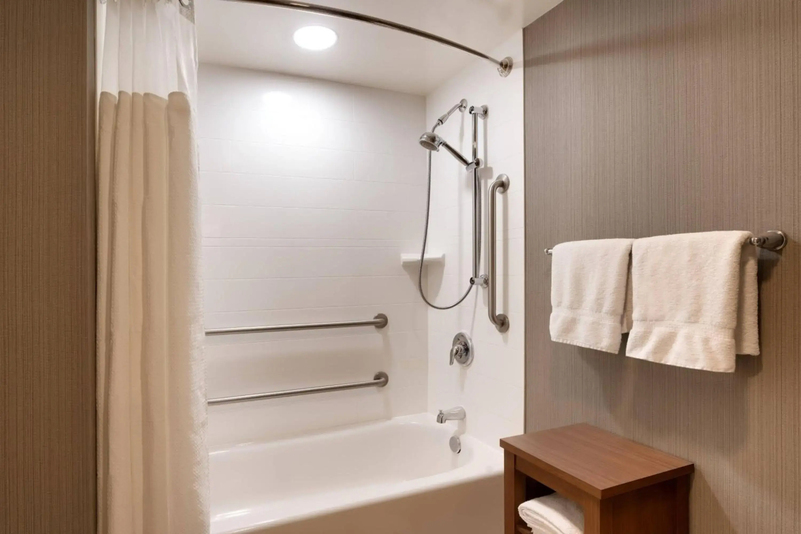 Foto - Courtyard by Marriott Charlotte Airport LoSo
