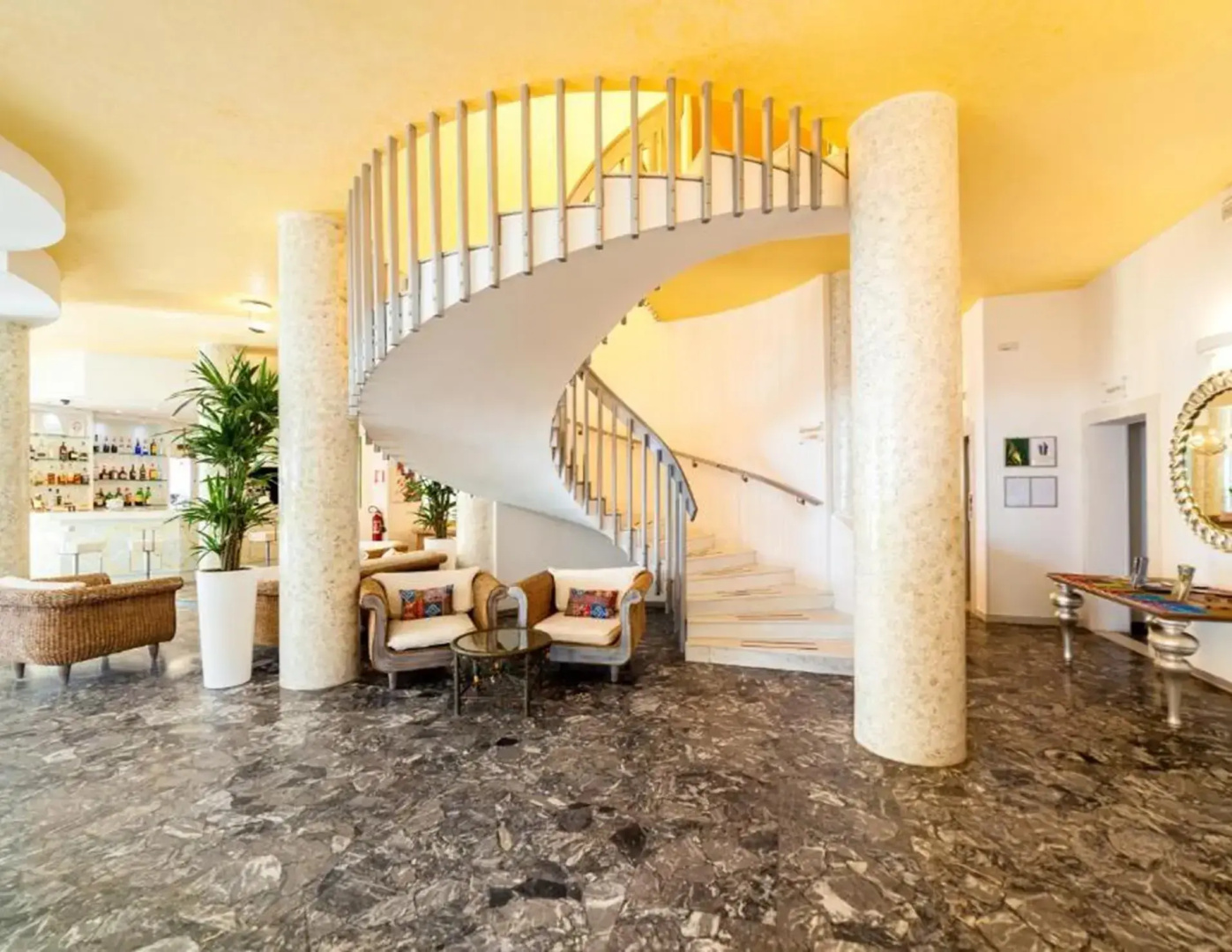 Photo - Hotel American
