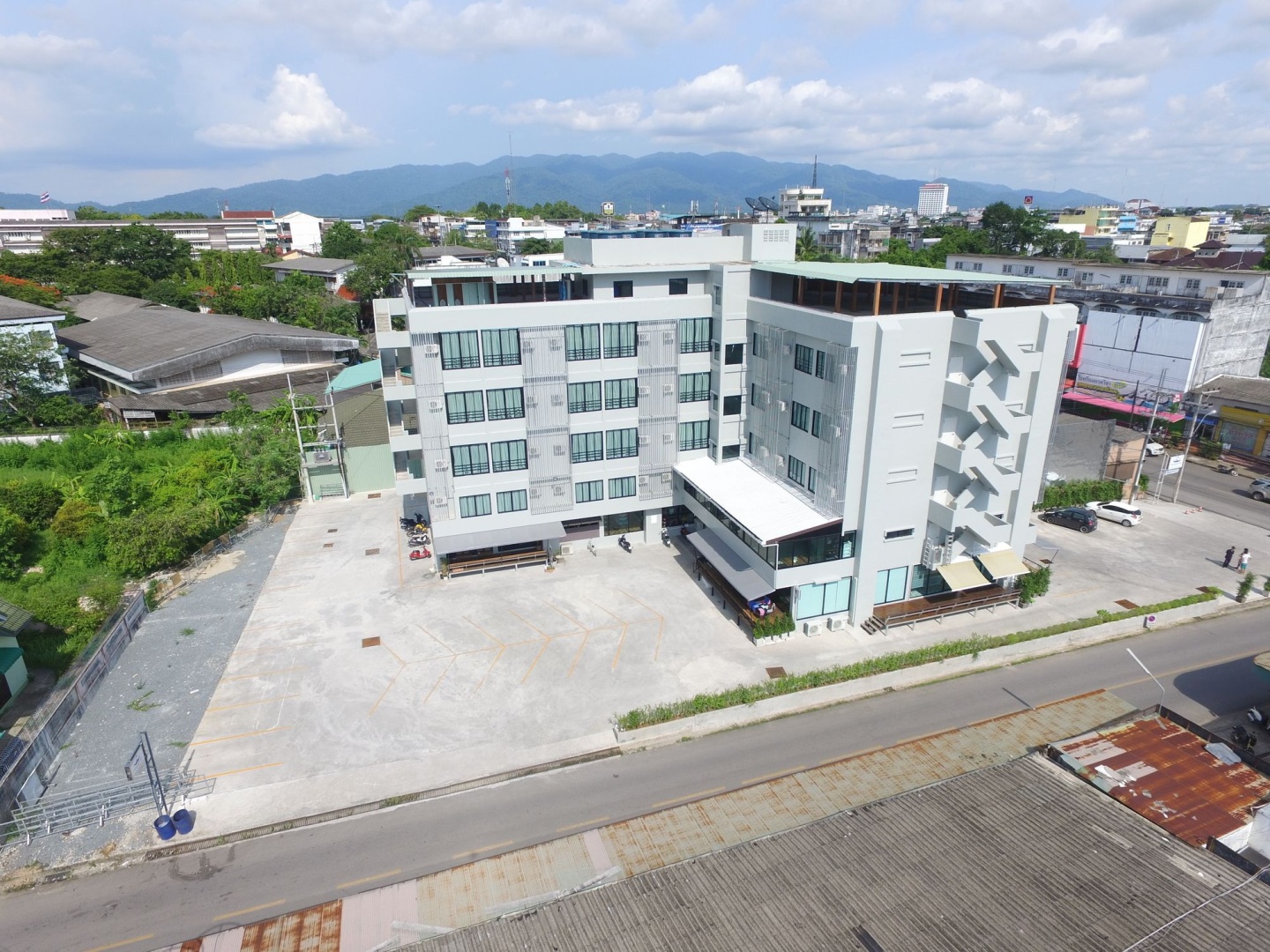 Chanthaburi Center Hotel