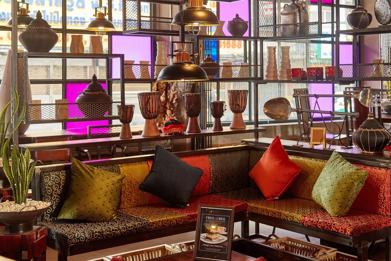 Foto - W22 by Burasari