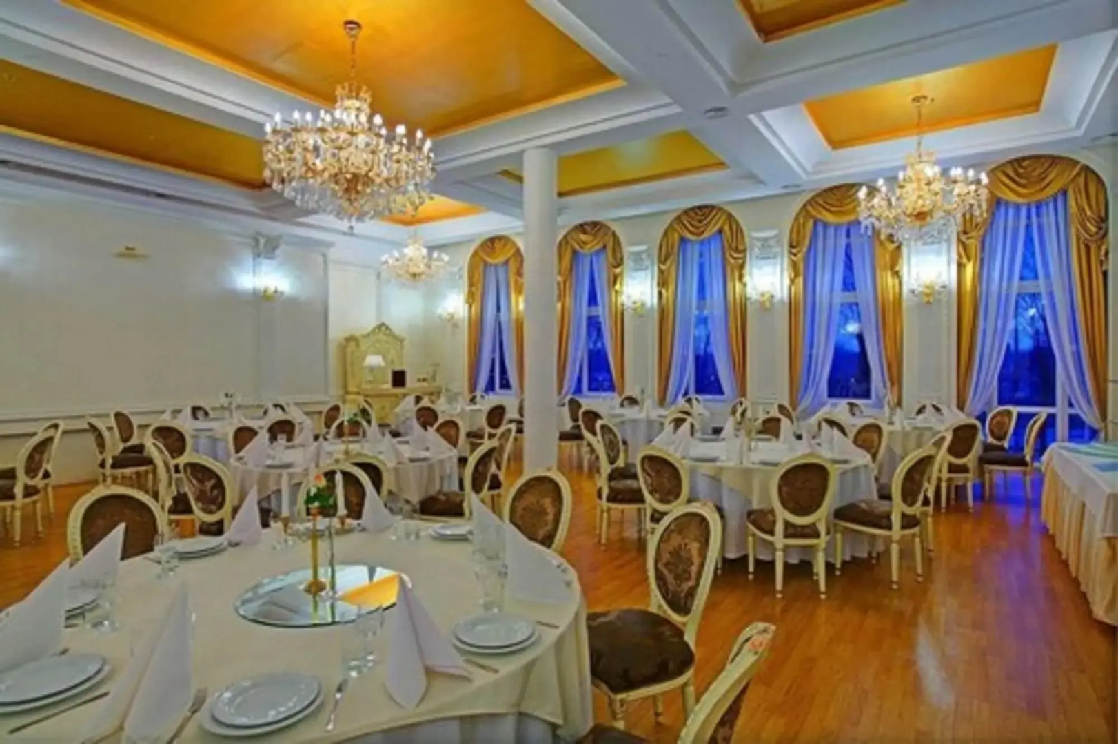 Photo - Hotel Holiday Park