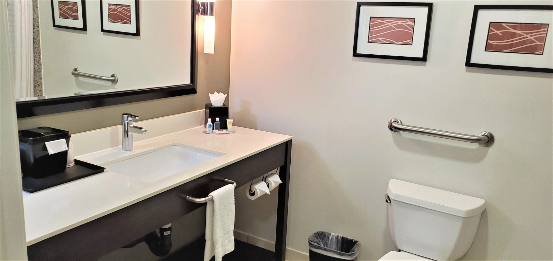 Foto - Comfort Inn & Suites Near Universal - N Hollywood - Burbank