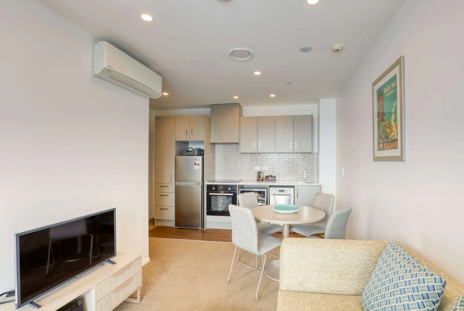 Foto - Ramada Suites By Wyndham Victoria Street West