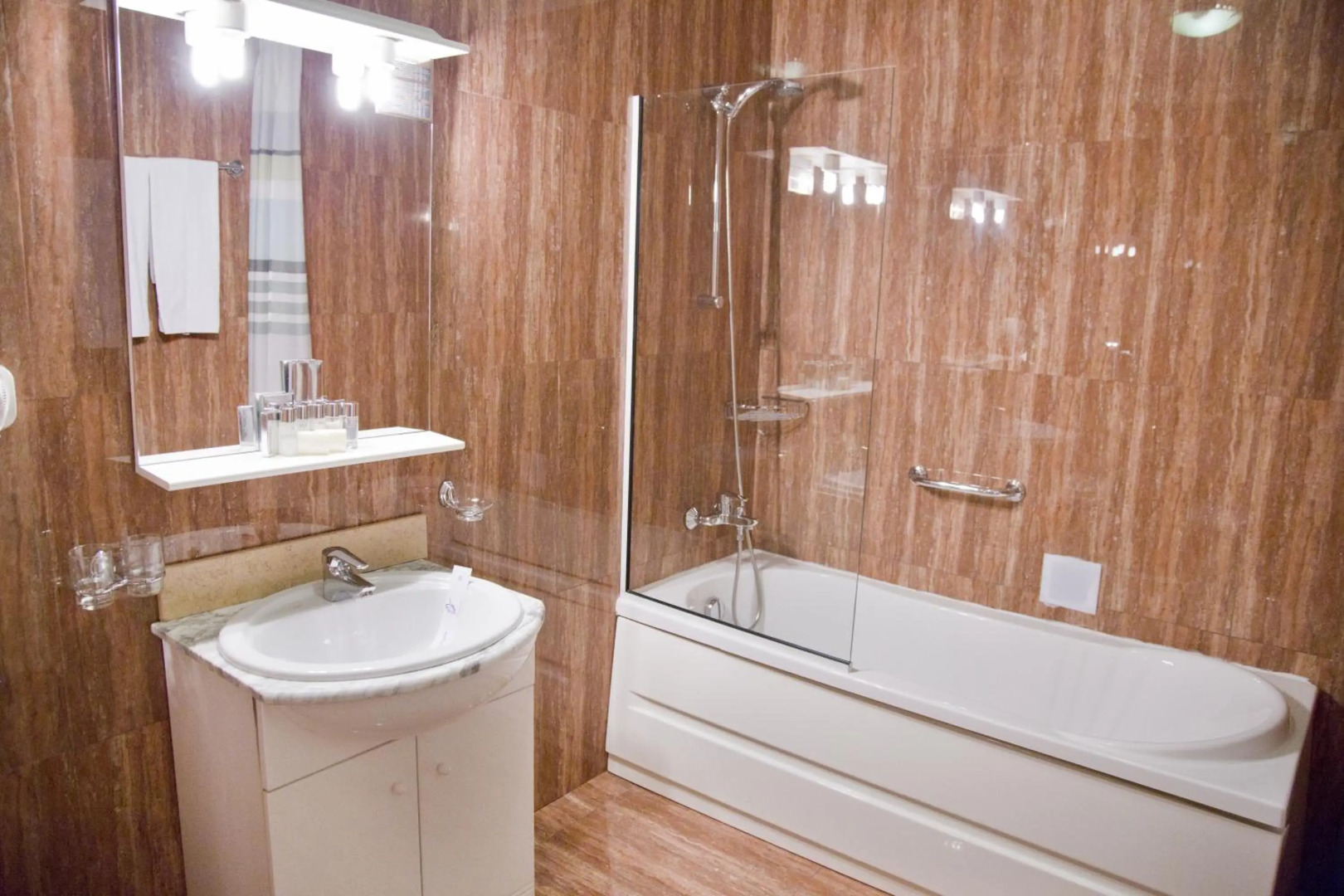 Photo - Phoenicia Grand Hotel