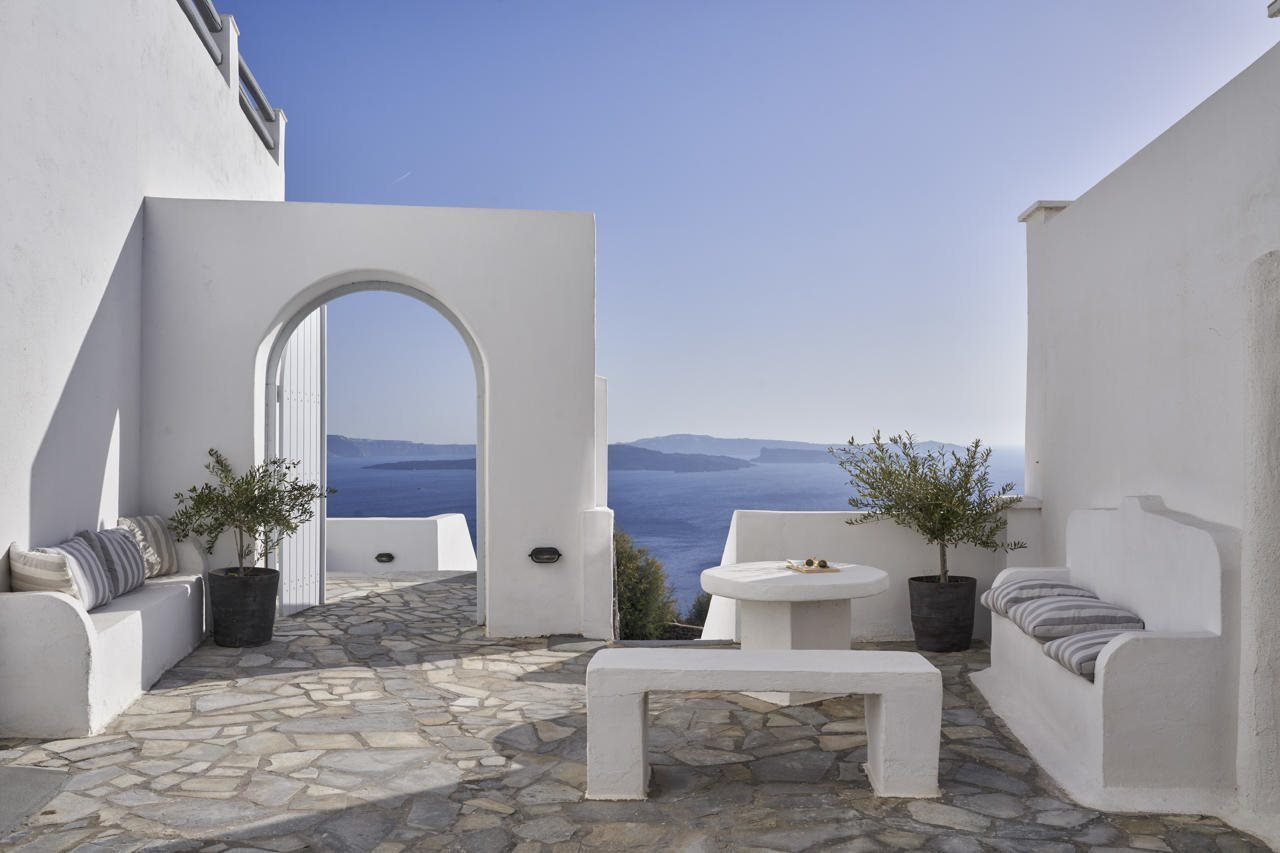 Photo - Mr and Mrs White Oia – Santorini