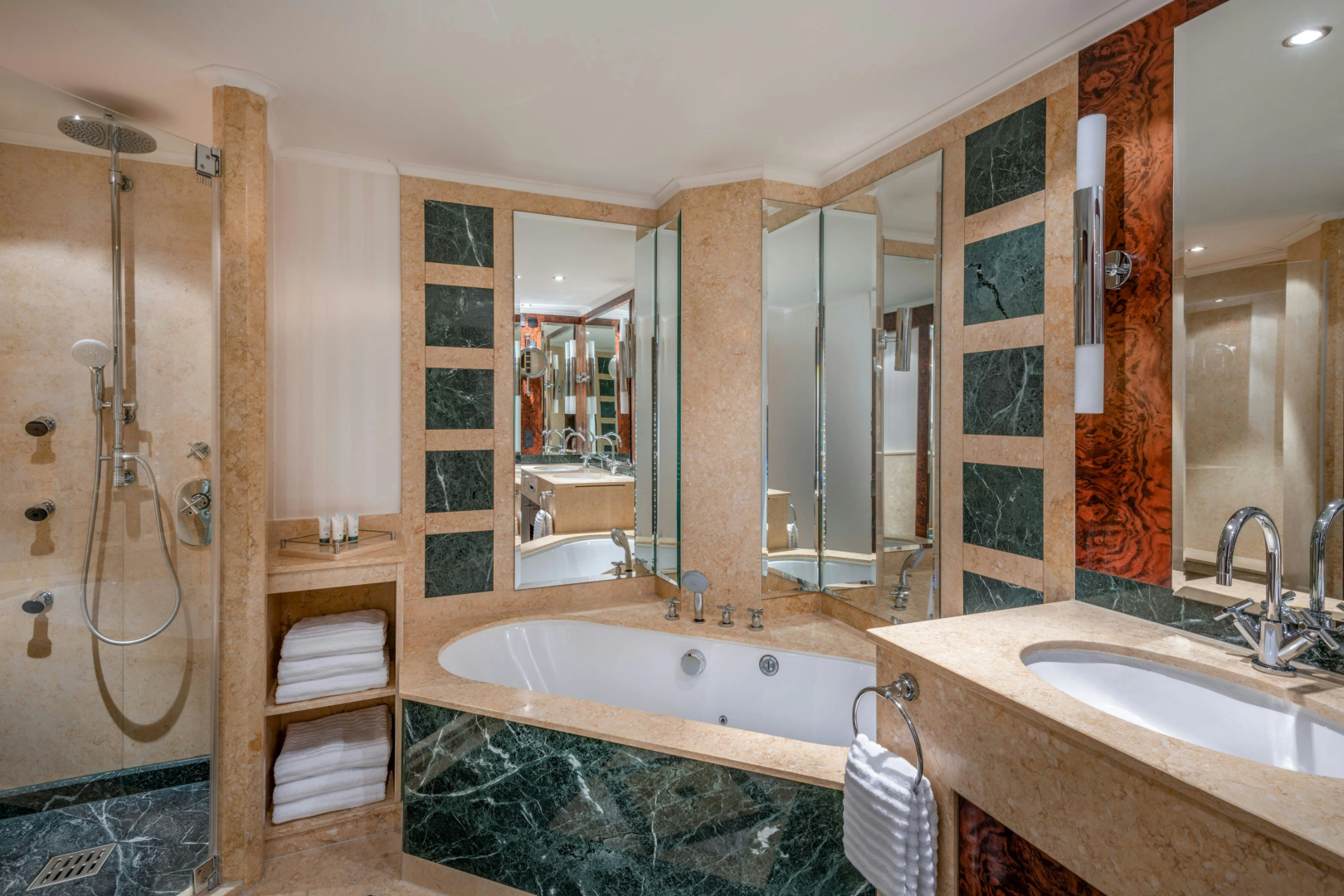 Photo - The Westin Grand Munich