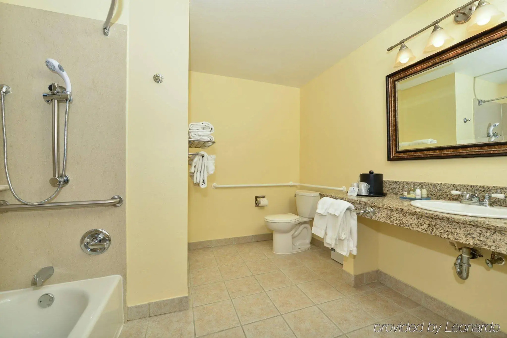 Photo - Hampton Inn New Orleans/St.Charles Ave