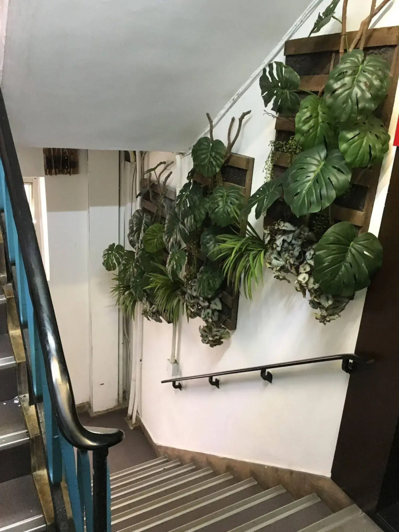 Photo - Seasons Hotel