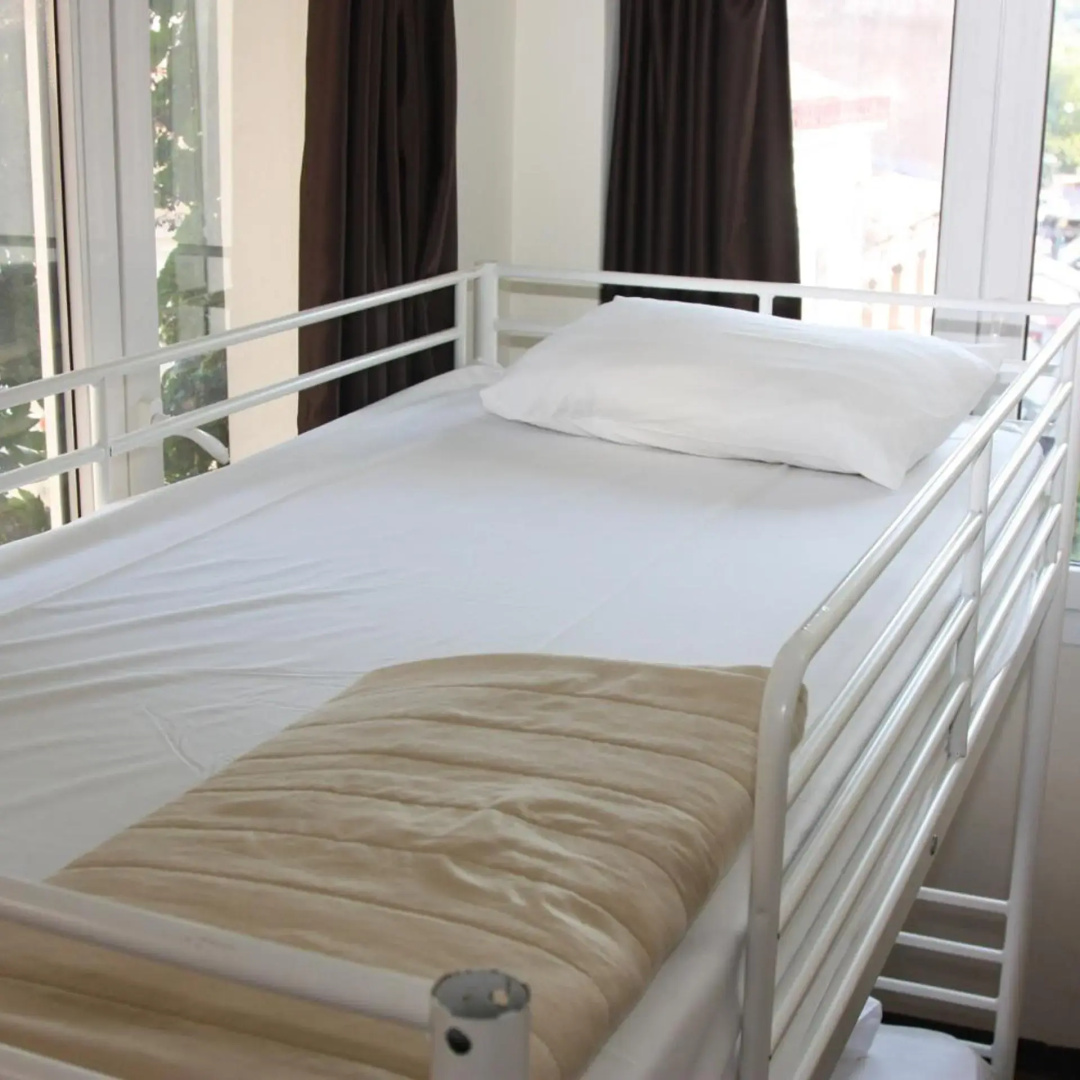 Photo - Pella Inn Hostel