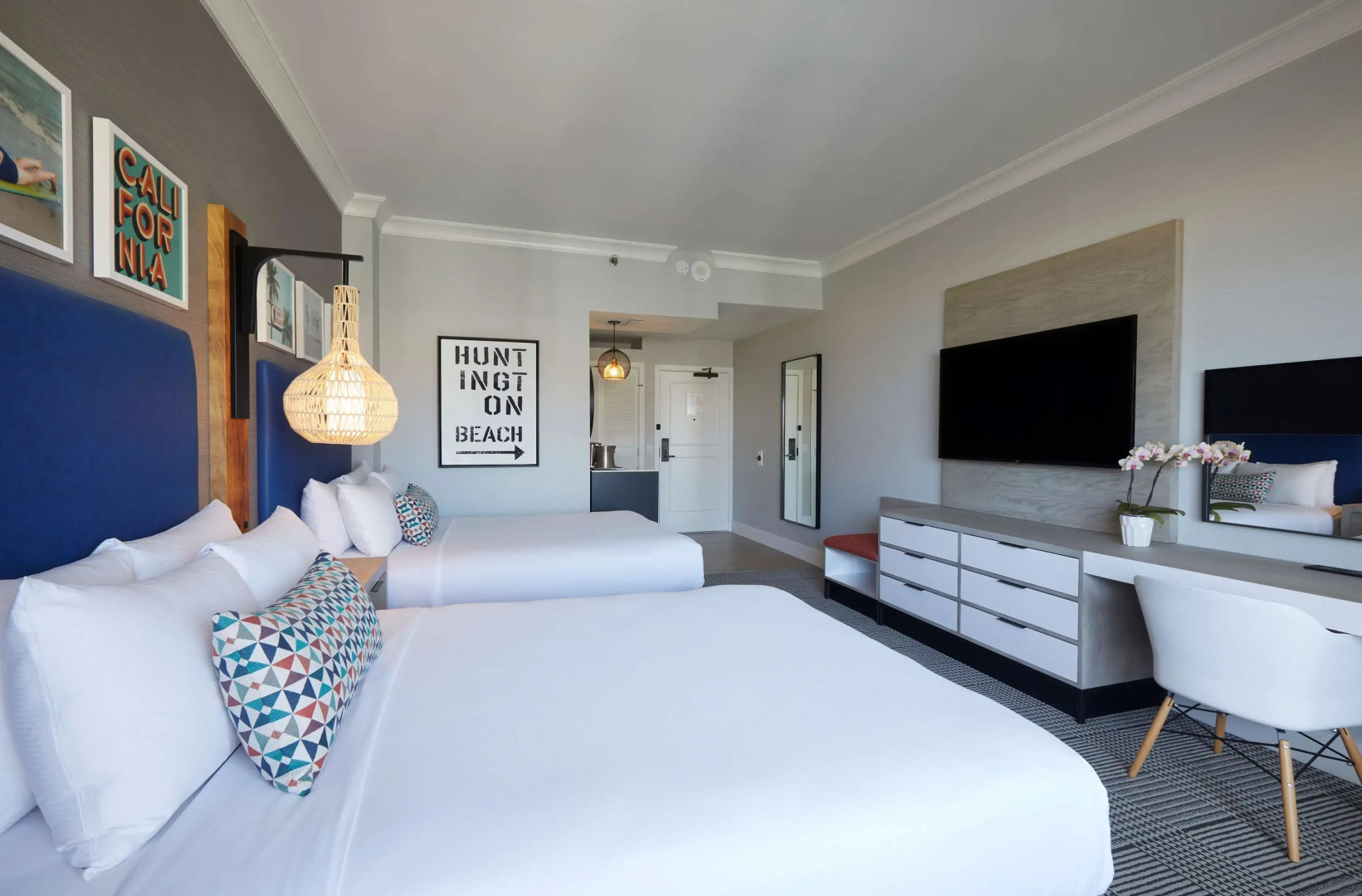 Photo - The Waterfront Beach Resort, A Hilton Hotel