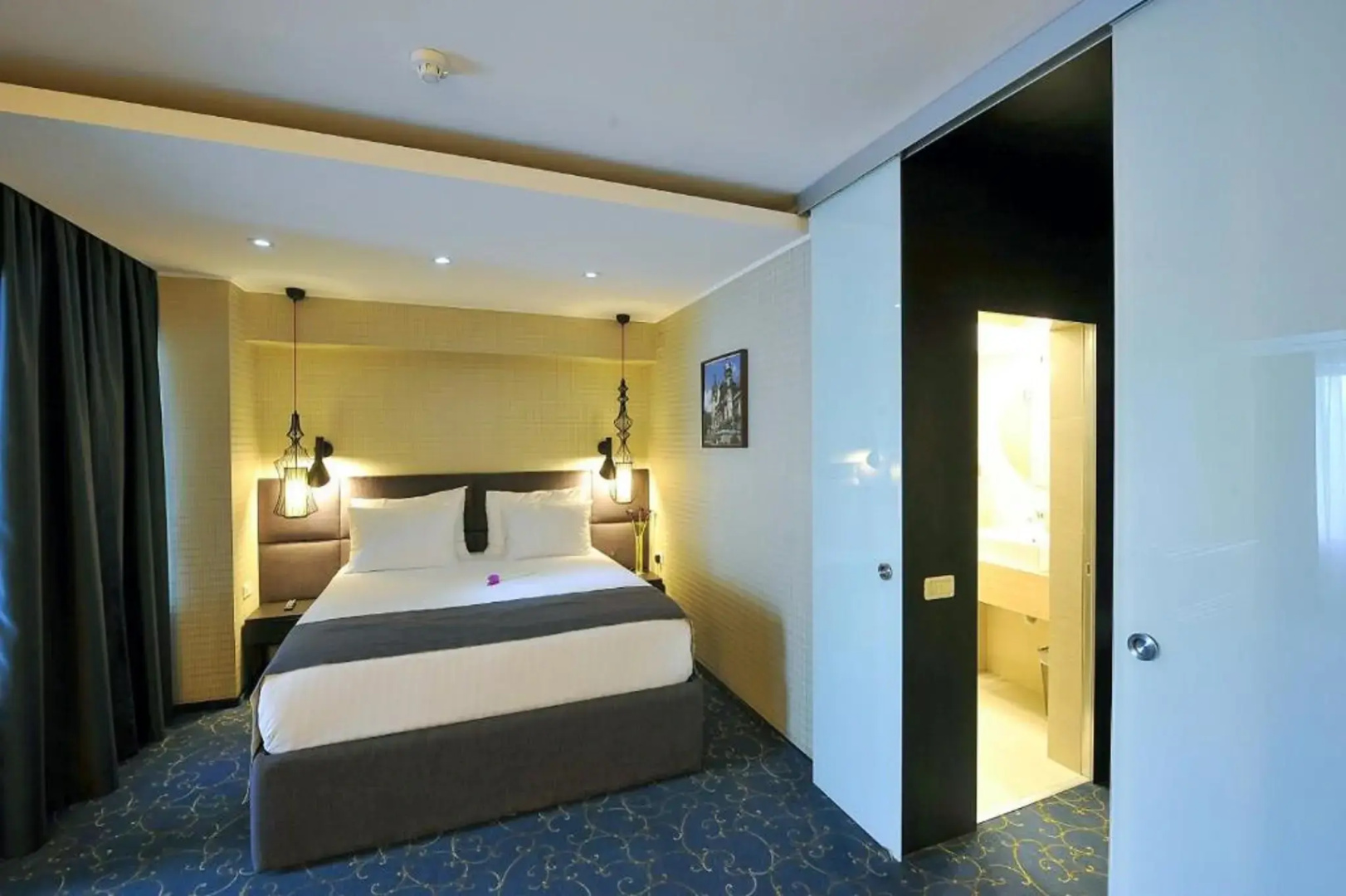 Foto - Crystal Palace Hotel
