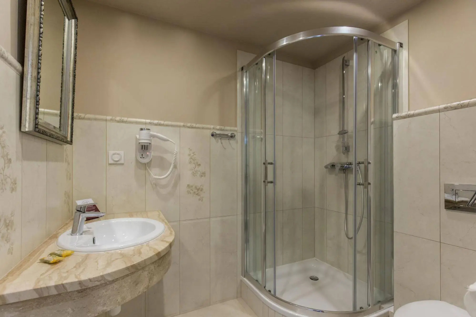 Foto - Willa Carlton