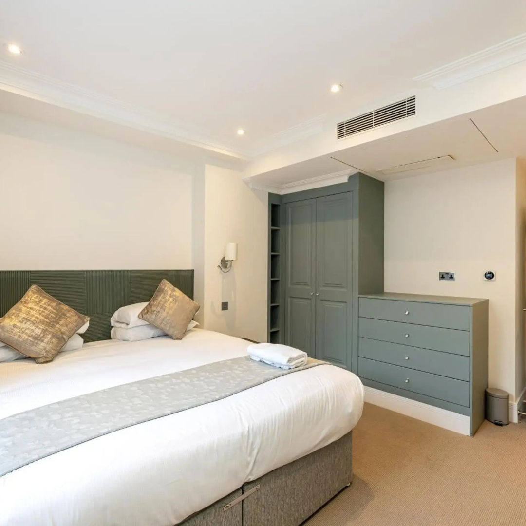 Photo - Fountain House Apartments - Hyde Park, London