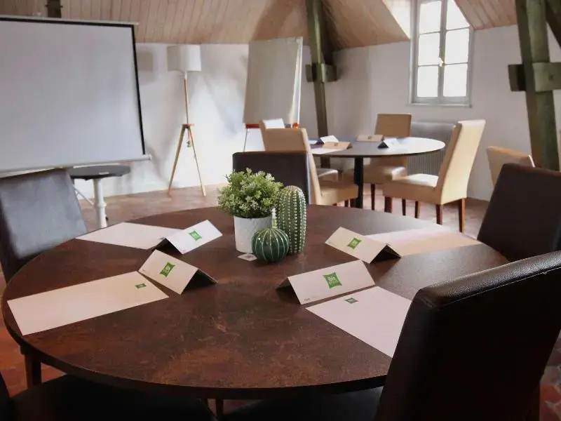Photo - ibis Styles Dijon Sud Domaine De Beauregard