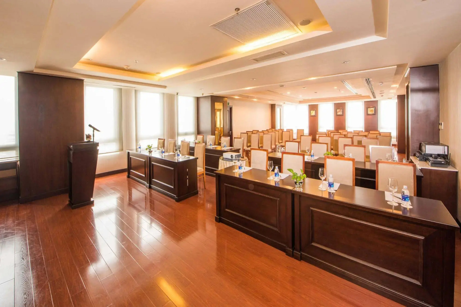 Photo - Nhat Ha L’Opera Hotel