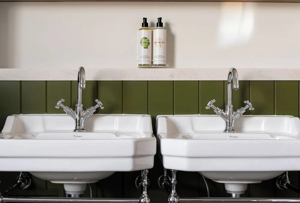 Photo - The Drayton Court Hotel