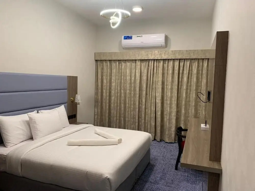 Photo - Silver Sand Hotel