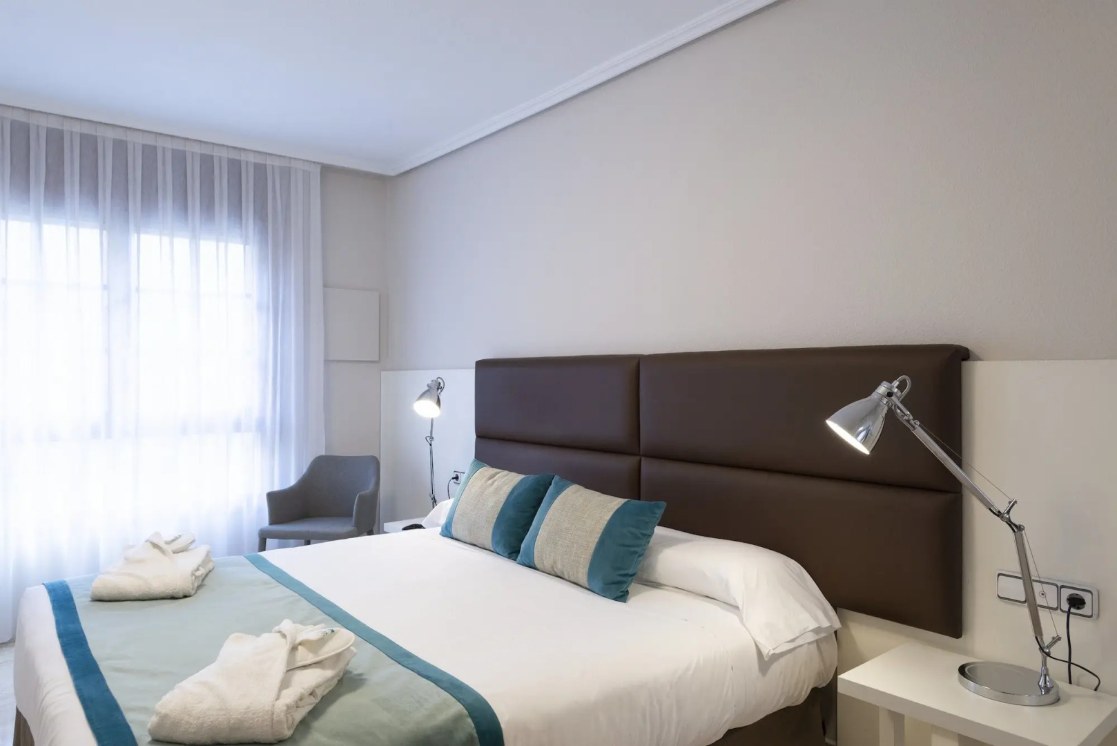 Photo - Aparthotel Los Girasoles