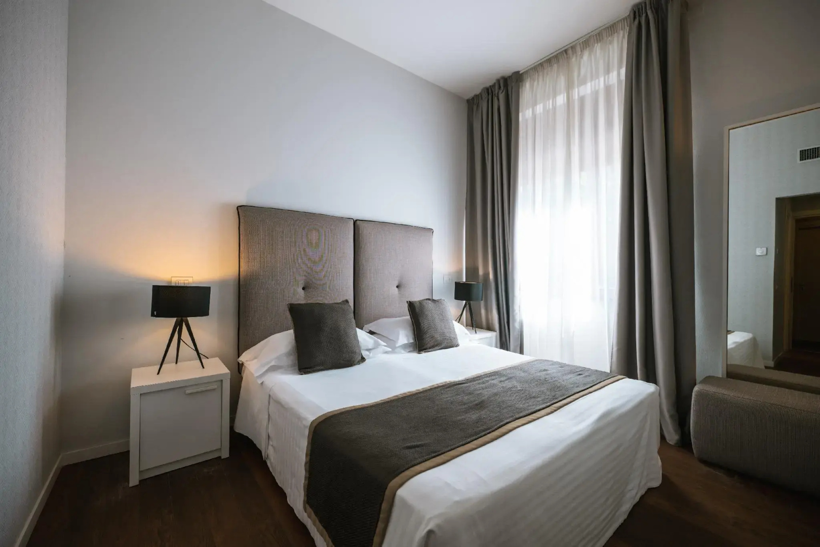 Foto - Hotel De la Ville